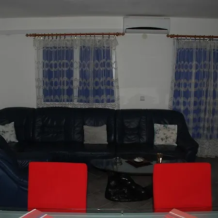 Apartment - Karin Gornji
