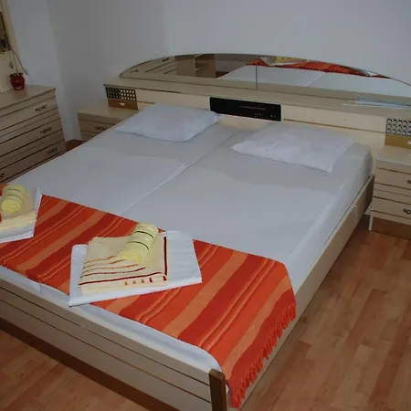 - Karin Gornji Apartment *