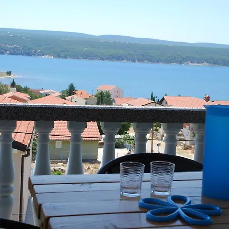 Apartment - Karin Gornji *