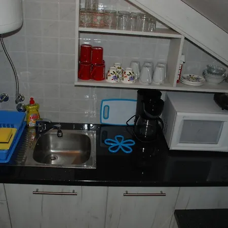 - Karin Gornji Apartment